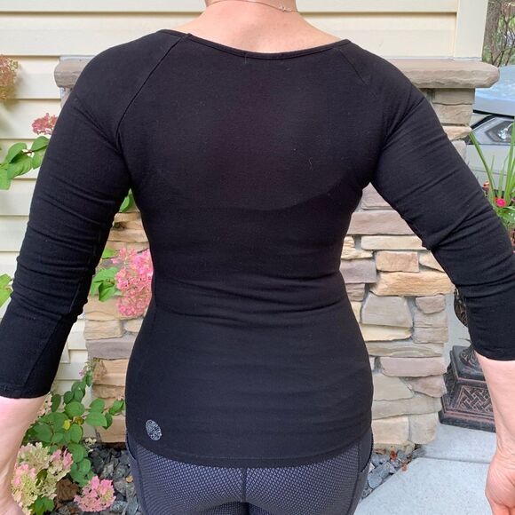 Cache black/silver with guitar application, long-sleeved sweater, great shape, M - Picture 2 of 9